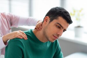 Neck arthritis treatment: a gentle neck and upper-back mobility exercise